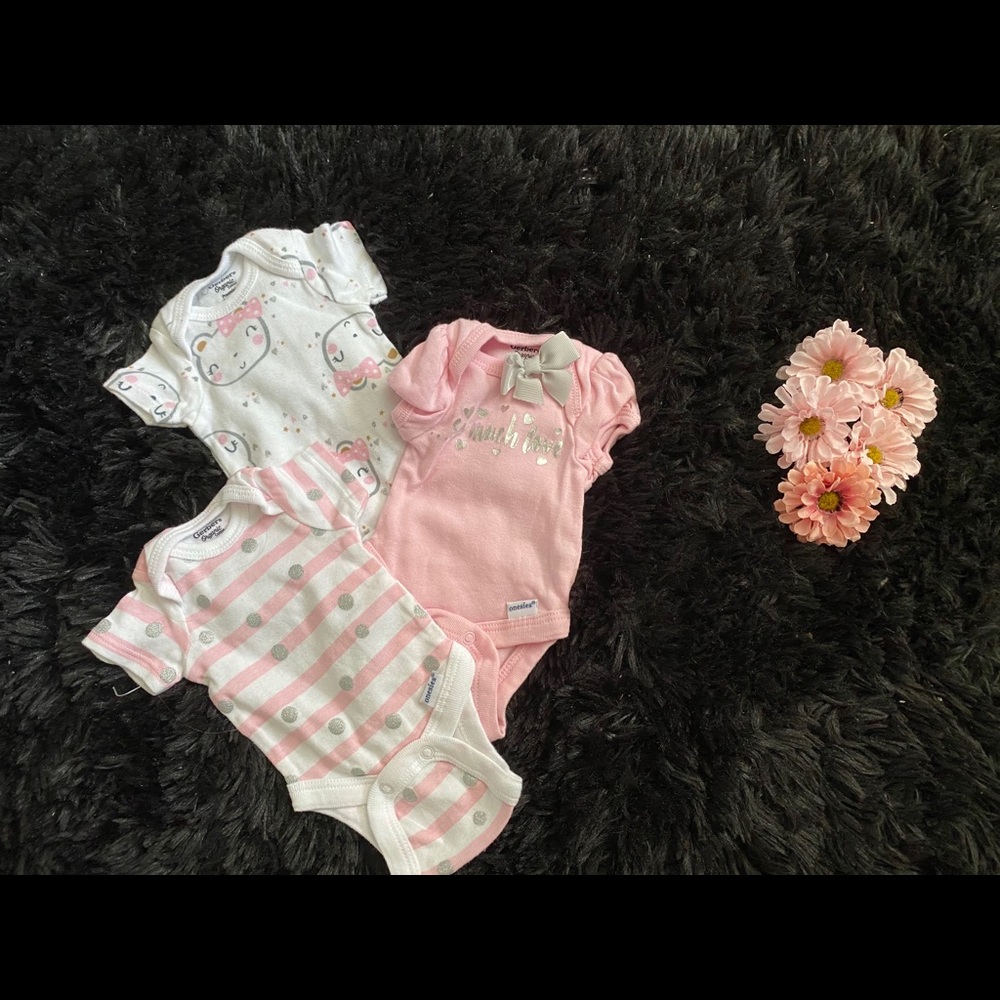 Baby girl onesie pack